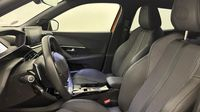 Peugeot 2008 1.2 PureTech 130ch S&S GT EAT8 — photo 12