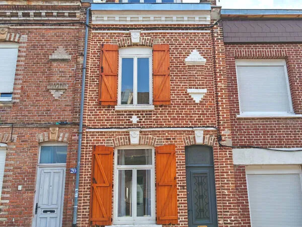 Amiens - Campus Citadelle : Amiénoise 60m2 avec 2 chambres et 2 bureaux