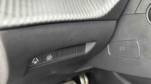 Peugeot 2008 puretech 130 s&amp;s eat8 — photo 100