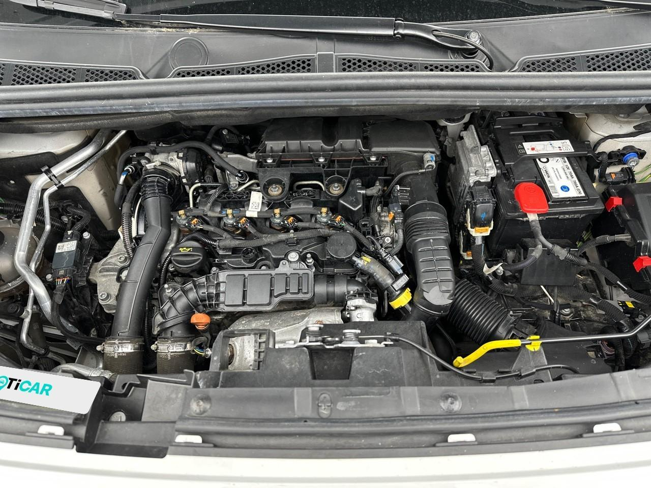Citroën Berlingo van m 650 bluehdi 100 s&s bvm6 driver — photo 13