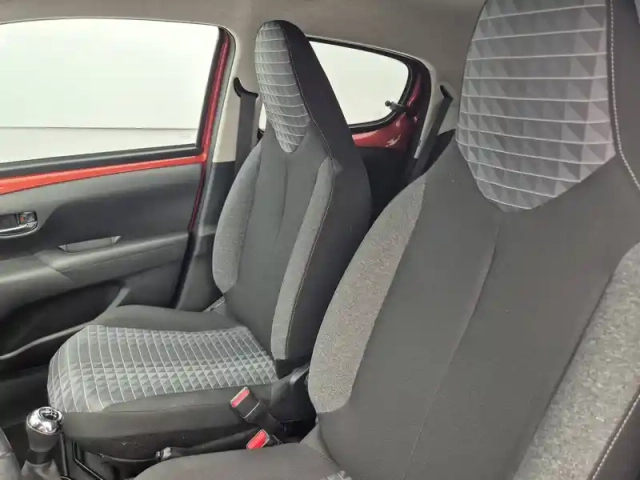 Peugeot 108 vti 72ch s&amp;s bvm5 — photo 9