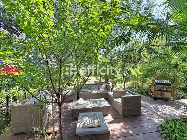 Maison 3 pièces 142 m²