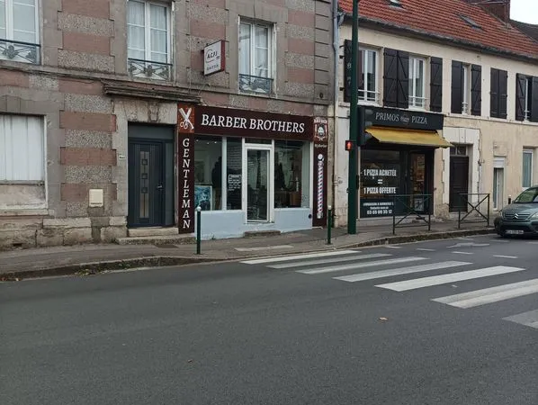 LOCAL COMMERCIAL 82 m²