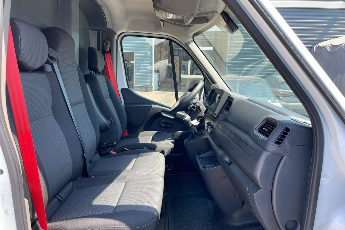 Renault Master Fourgon — photo 9