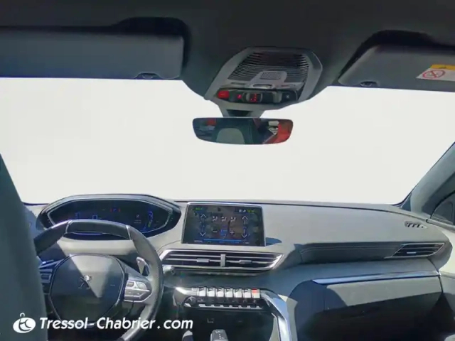 Peugeot 3008 hybrid4 300 e-eat8 gt line — photo 10