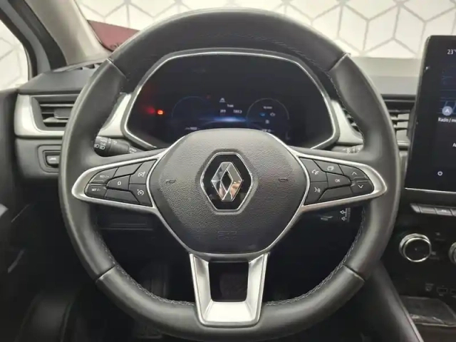 Renault Captur e-tech plug-in 160 — photo 9