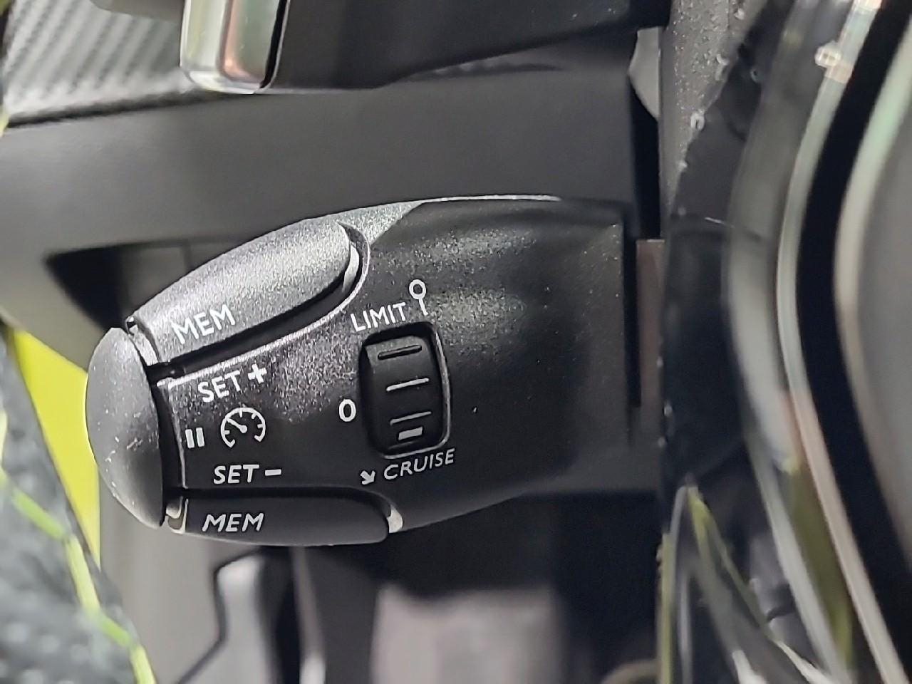 Peugeot 208 hybrid 145 ch e-dcs6 gt — photo 25