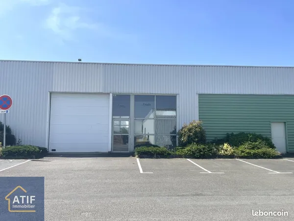 Local commercial 270 m² Boën-sur-Lignon