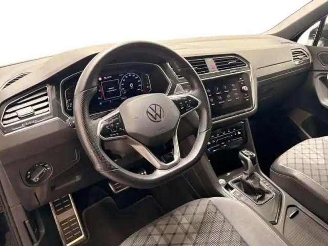 Volkswagen Tiguan 2.0 tdi 150ch dsg7 r-line — photo 9