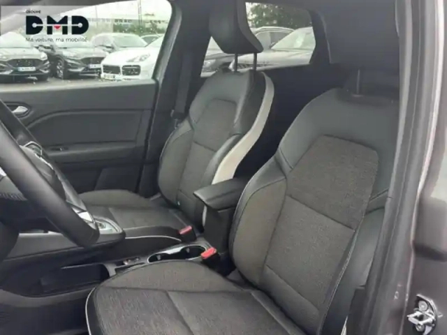Renault Captur 1.6 e-tech hybride rechargeable 160ch intens -21 — photo 9