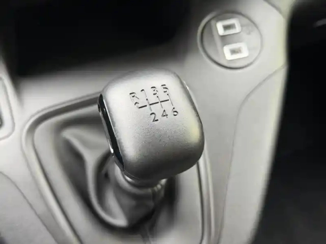 Peugeot Partner m 1000kg bluehdi 100ch s&amp;s — photo 15