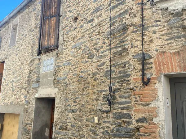 Maison composée de deux appartements individuels