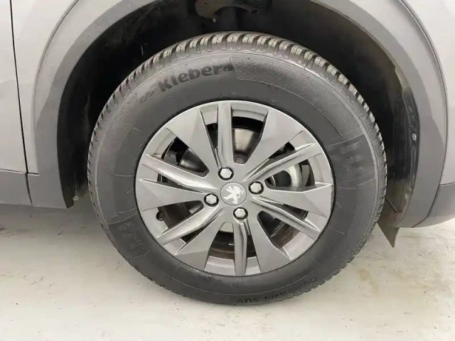 Peugeot 2008 puretech 130 s&amp;s eat8 — photo 50