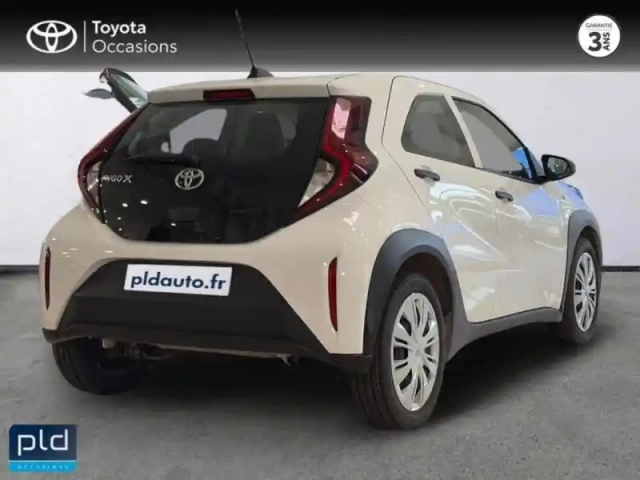 Toyota Aygo x 1.0 vvt-i 72ch active my23 — photo 7