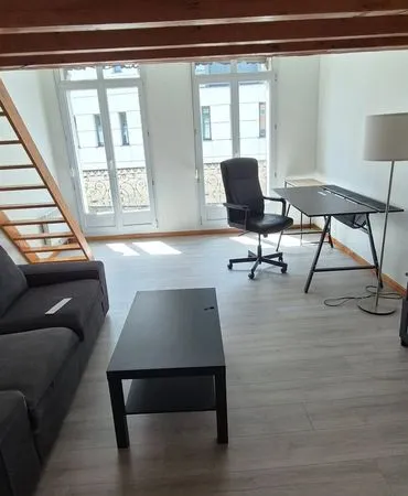 F2 bis- Reims rue Gambetta - idéal couple d'étudiants