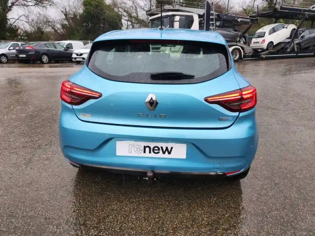 Renault Clio e-tech 140 - 21n — photo 3