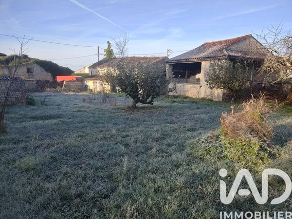 Terrain 843 m²