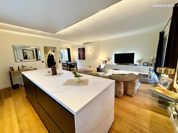 Maison rénovée 90 m² - Jardin, terrasse, carport - Aix Célony