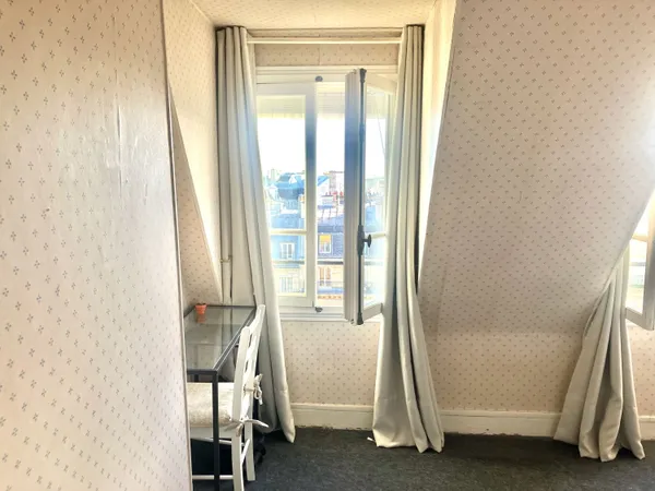 Beau studio étudiant(e) 16 m2 Paris 17e Etoile