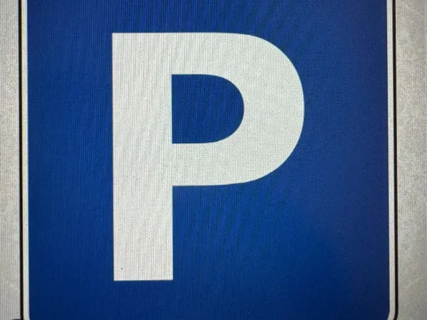 Garage et parking Location Puteaux 80€