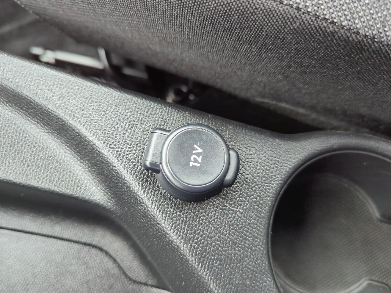 Peugeot 2008 puretech 100 s&s bvm6 active — photo 26
