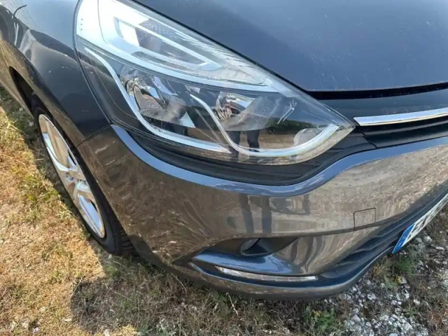 Renault Clio estate tce 90 - 19 — photo 16