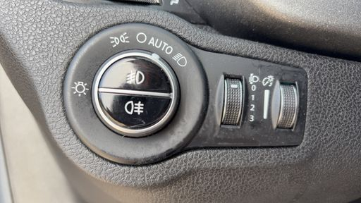 Fiat 500X 1.6 E-Torq 110 4X2 - Urban Rock – 2016 – 111691 km – Essence – Boîte Manuelle — photo 24