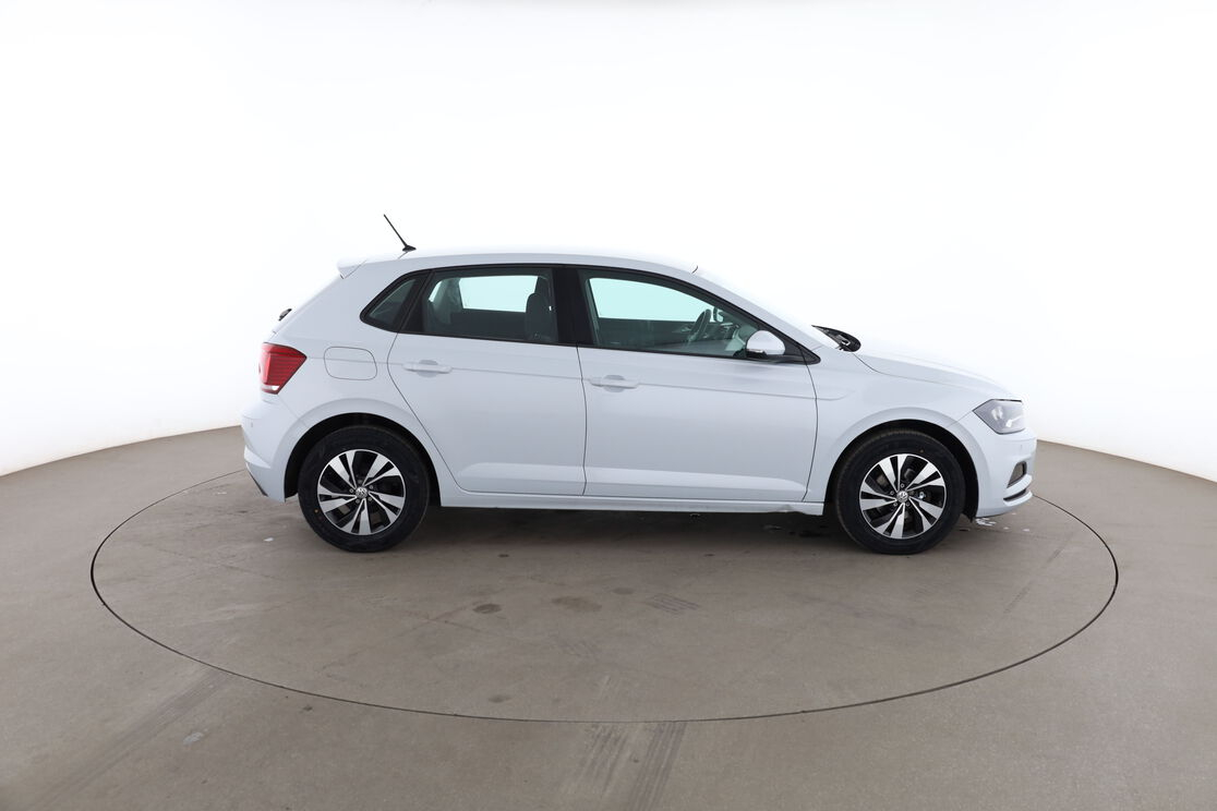 Volkswagen Polo 1.0 Confortline — photo 6