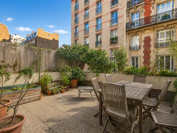 PARIS 18 - LAMARCK CAULAINCOURT