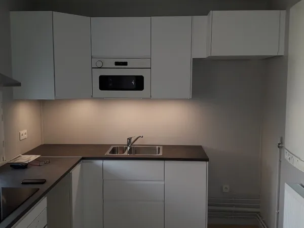 Loue Reims (51) - Secteur Laon Sud - Appartement 3 pièces 70m² + garage