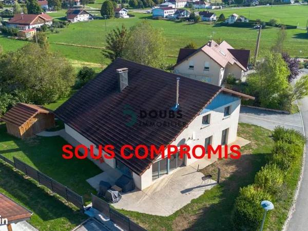 Maison 6 pièces 217 m²