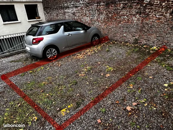 Loue place de parking vieux Lille