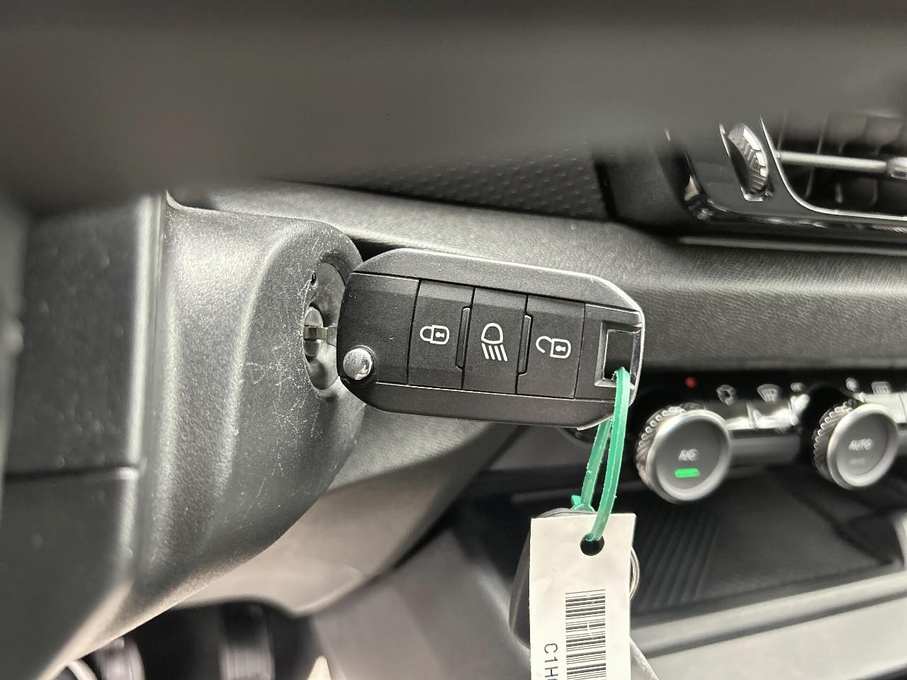 Citroën C4 puretech 130 s&s eat8 c-series — photo 19