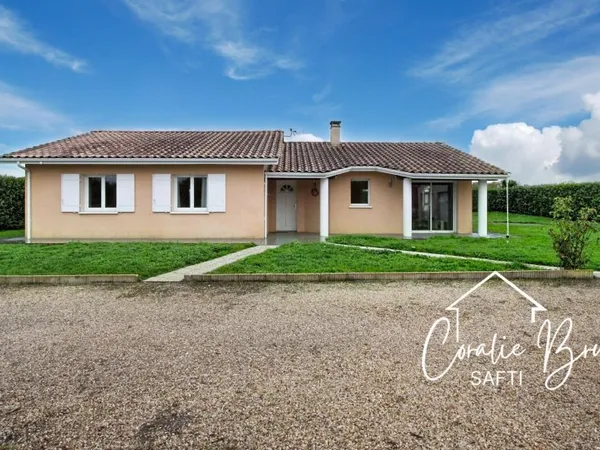 Maison familiale sur beaux terrain clos et son double garage