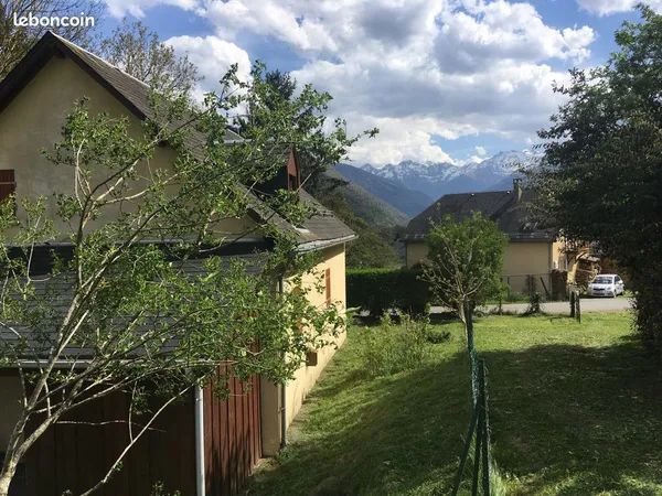À vendre - Charmante maison avec vue montagnes à Cier-de-Luchon - 215 000