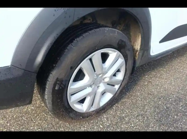 Dacia Jogger 1.0 tce 110ch expression 5 places -24 — photo 13