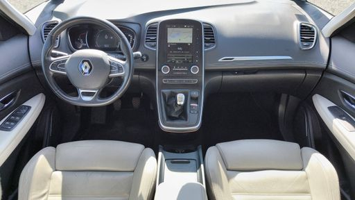 Renault Grand Scenic 1.6 dCi 130 Energy - Intens – 2017 – 138752 km – Diesel – Boîte Manuelle — photo 31
