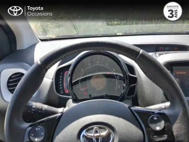 Toyota Aygo 1.0 vvt-i 72ch x-play 5p my19 — photo 13
