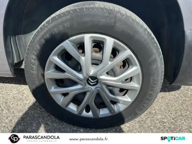 Citroën Berlingo taille xl bluehdi 100ch feel 7 places. — photo 13