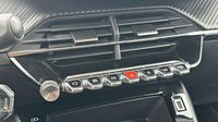 Peugeot 2008 1.5 BlueHDi 110ch S&S Style — photo 15