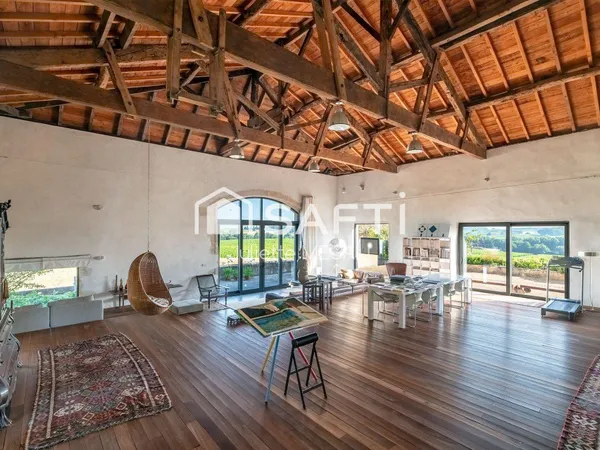 Grange d'exception rénovée avec vue panoramique, au coeur de l'Entre-deux-Mers