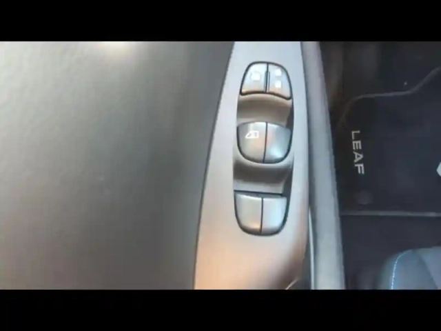 Nissan Leaf 150ch 40kwh acenta 22 — photo 13