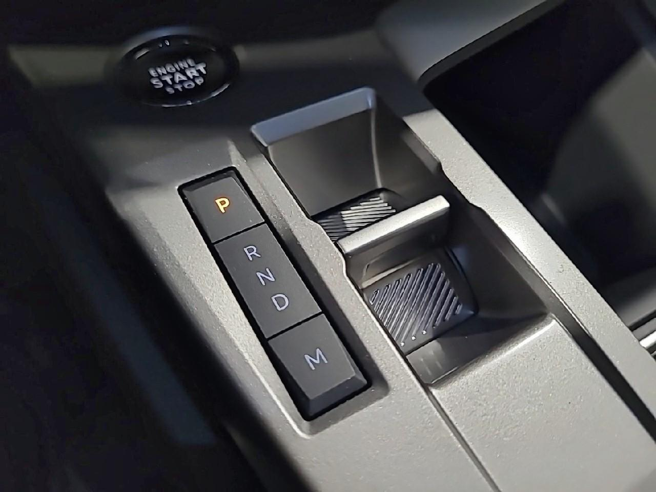Peugeot 308 sw hybrid 145 e-dcs6 allure — photo 17