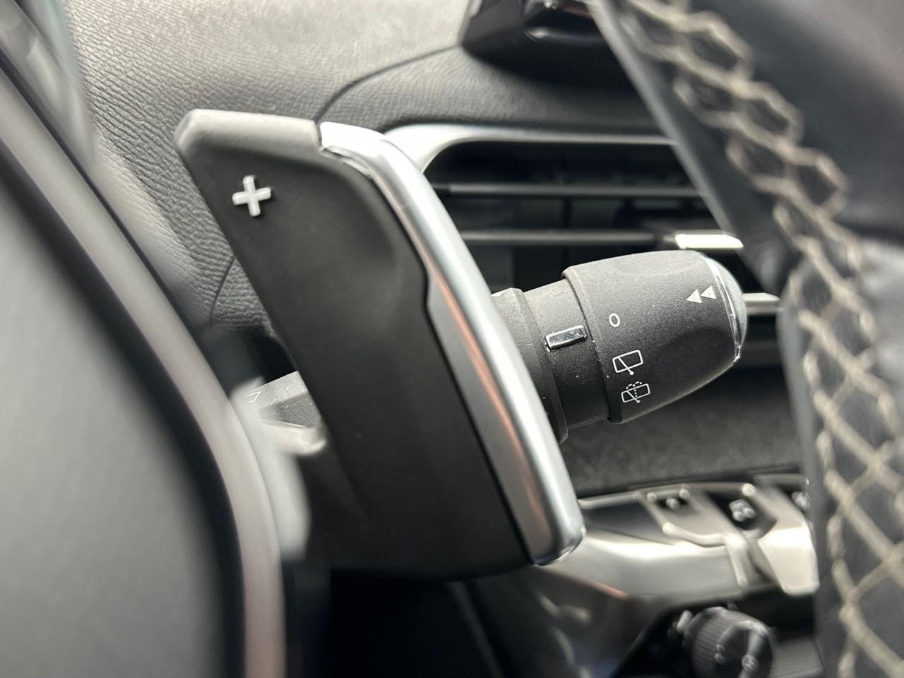 Peugeot 3008 hybrid 225 e-eat8 allure pack — photo 18