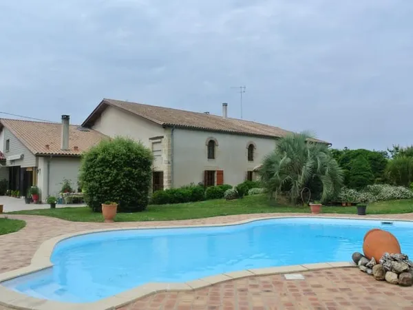 Maison familiale de 7 chambres aux portes de la ville de Mar