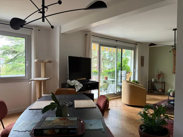 Superbe appartement dans résidence familiale prisée