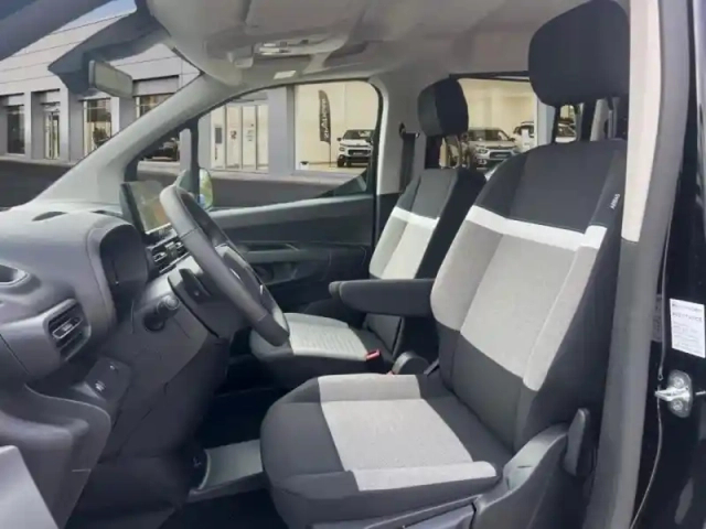 Citroën Berlingo taille m - 1.5 bluehdi 130ch s&amp;s max eat8 5 places — photo 9