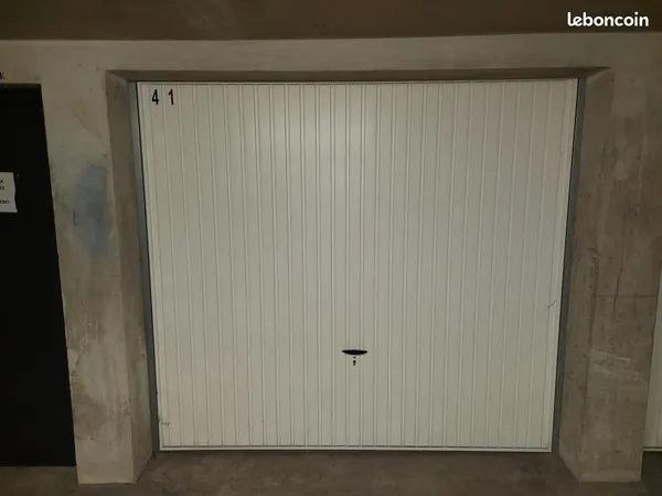 Garage/box 13 m² Annemasse