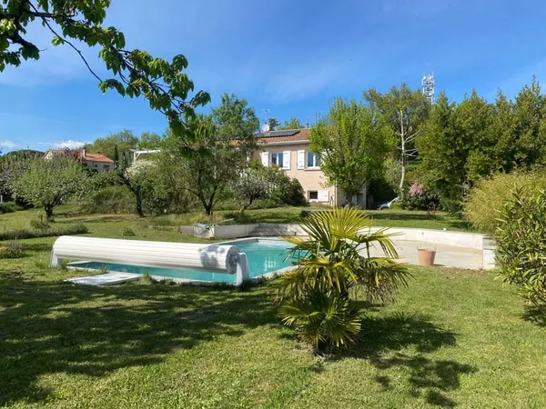 Maison sur sous sol 103m2 avec terrain 1 731m2