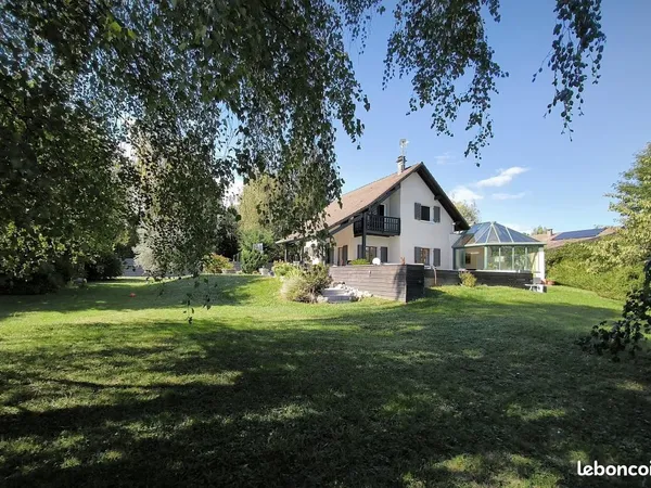 Maison 5 pièces 182 m²